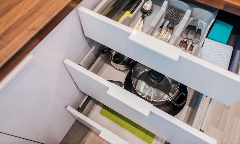 How to Organize Pans and Pots in Cabinet