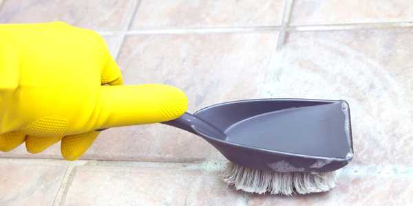 How to Clean Bathroom Tiles by using Salt
