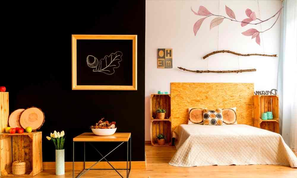 Black and Gold Bedroom Decor Ideas