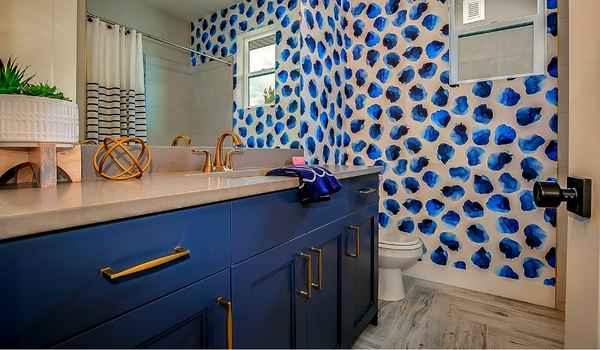 Navy Blue Bathroom Decor Ideas painted navy blue