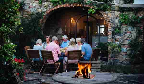 keep warm while enjoying  dining, Cheap Fire Pit Seating Ideas